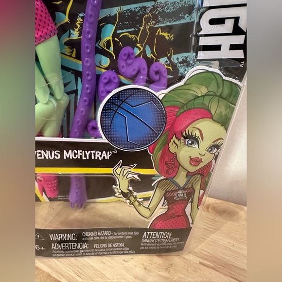NWT MONSTER HIGH DOLL NRFB VENUS MCFLYTRAP CASKETBALL CHAMP 2016 - Picture 5 of 10